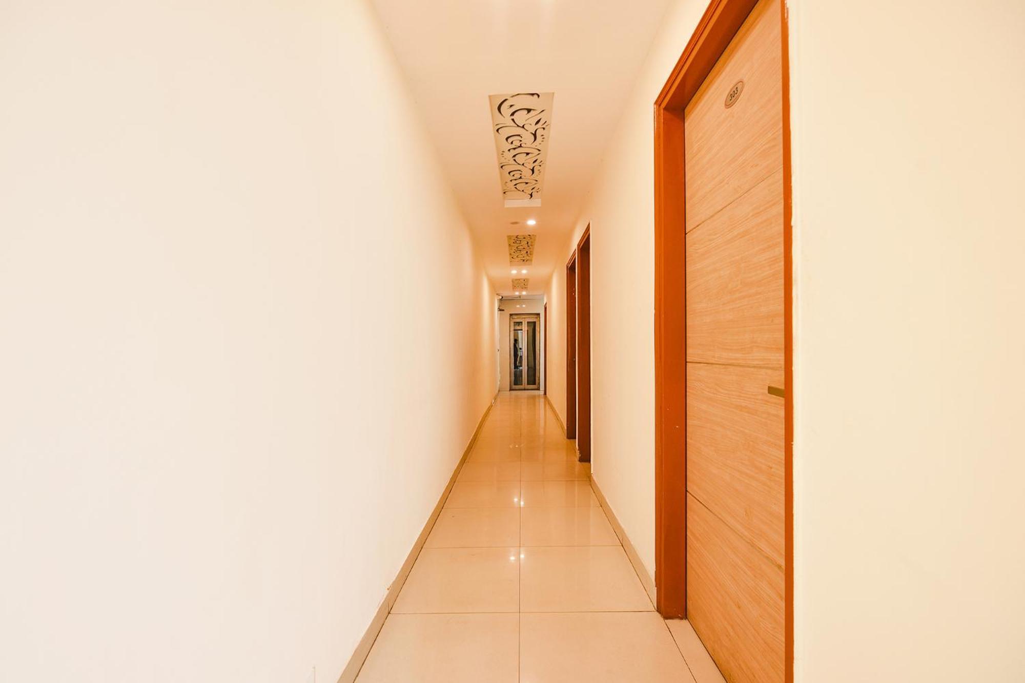 Fabescape Panchkula Motels Bagian luar foto