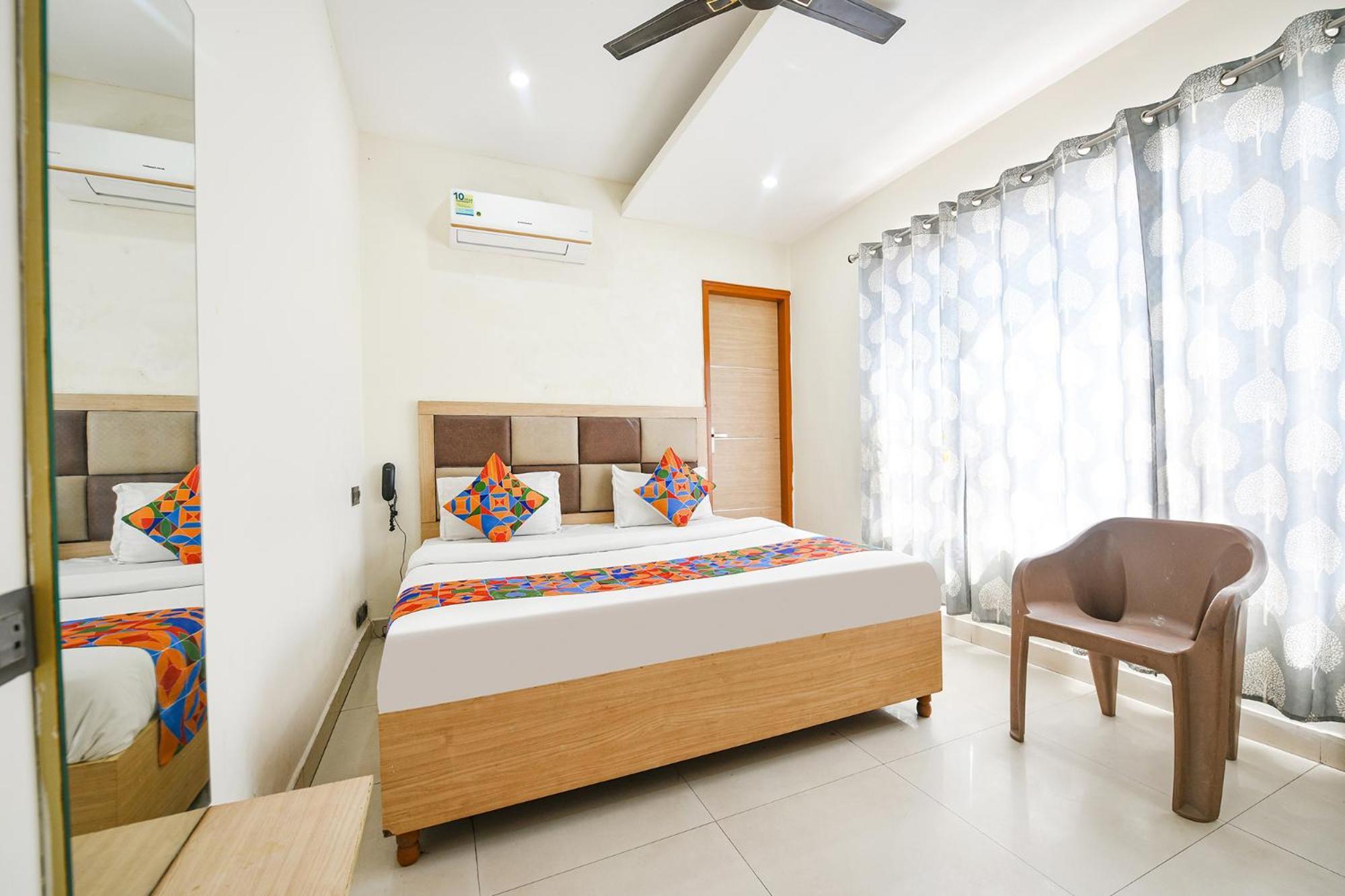 Fabescape Panchkula Motels Bagian luar foto